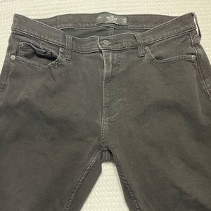 Men’s Black Slim Straight Hollister Jeans in size 34X30